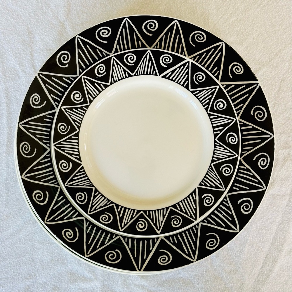 90s vintage geometric dinner plates